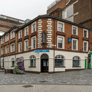 Easyhotel London 2*, Luton (Bedfordshire) Reino Unido
